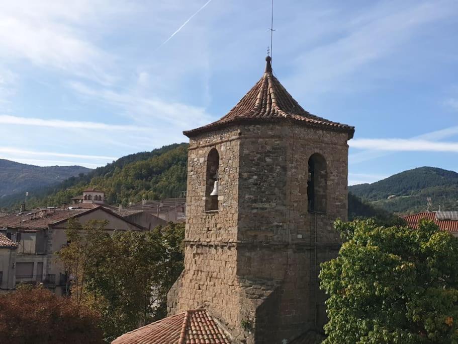 Casa Ramona Apartamento De Pueblo Con Patio En El Centro De Sant Joan Sant Joan de les Abadesses Dış mekan fotoğraf